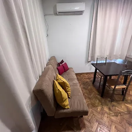 Apartment Saborni *